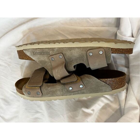 Birkenstock Women's Uji Taupe Suede Leather Sandals Size 41 NWOT - Picture 9 of 10